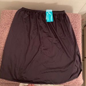 Vanity Fair Slip - new with tags